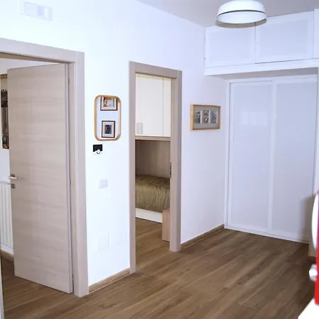 Lejlighed Tiburtina Family